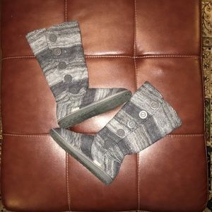 Mukluks sweater boots